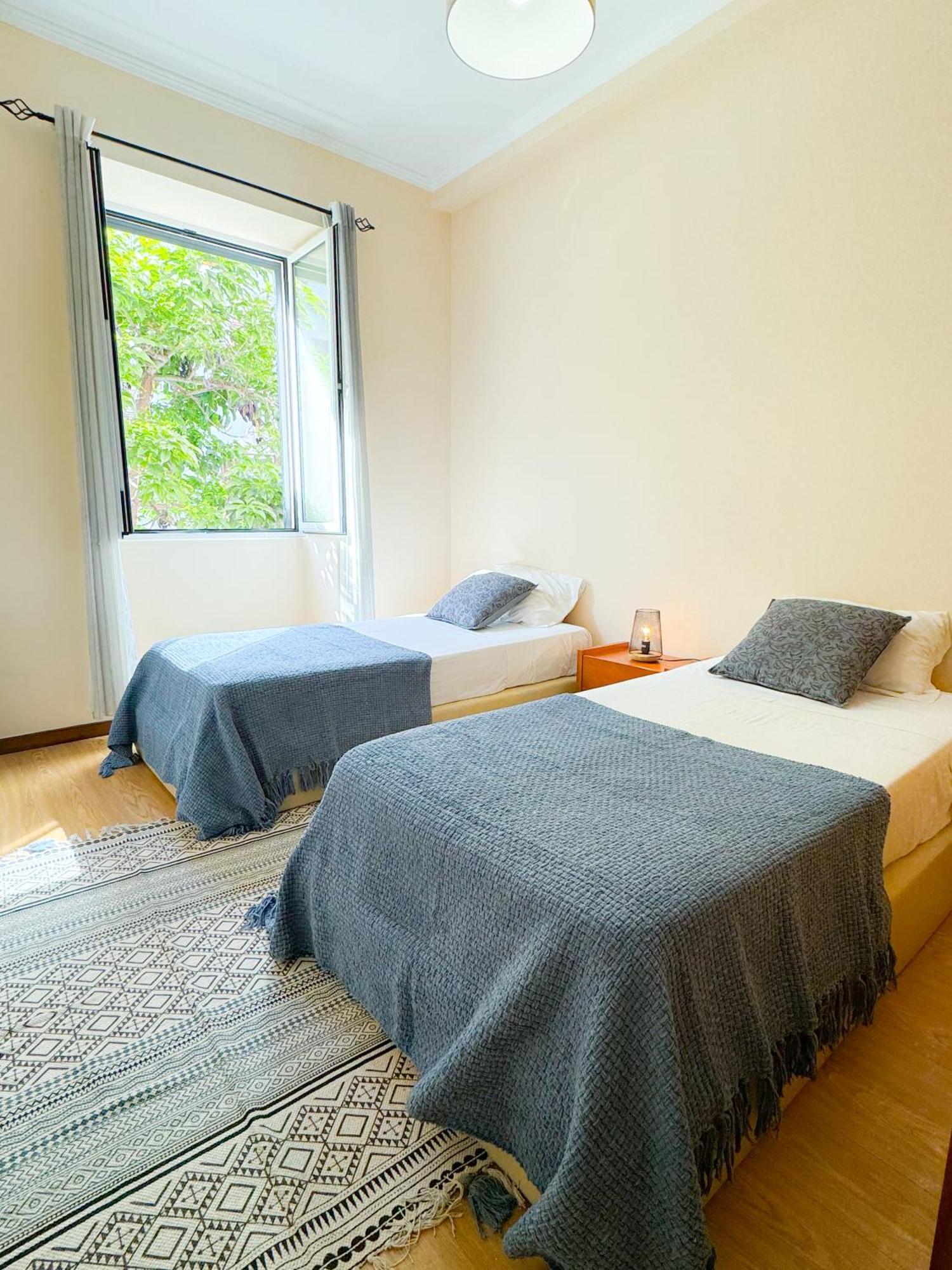 Monaco Hostel *