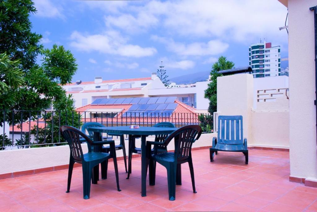 Hostal Monaco *