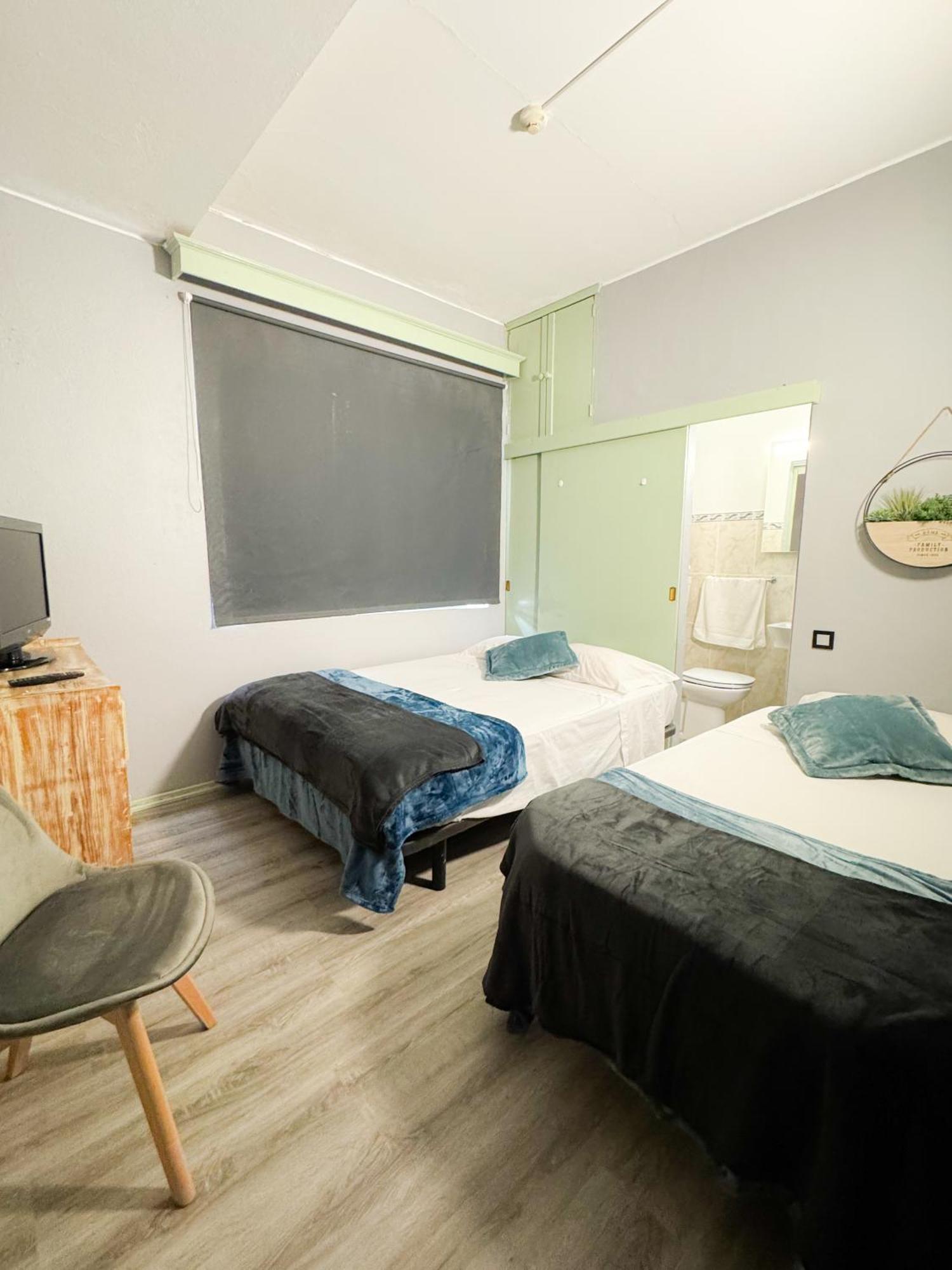 Monaco Hostal